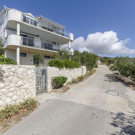 Apartments Mil - 80M From The Sea Sevid Exterior photo